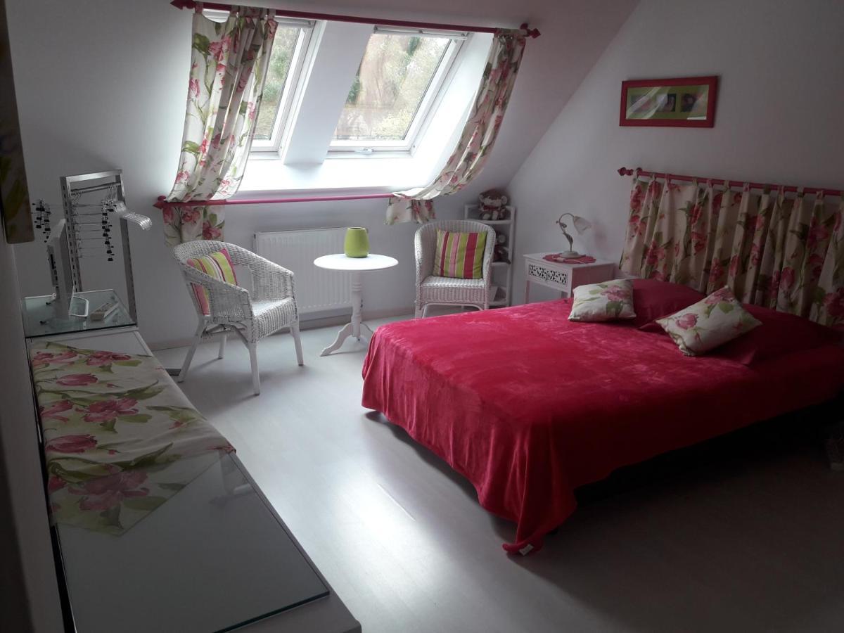 Chambre D'Hote Avec Piscine Couverte Coulaines Eksteriør bilde